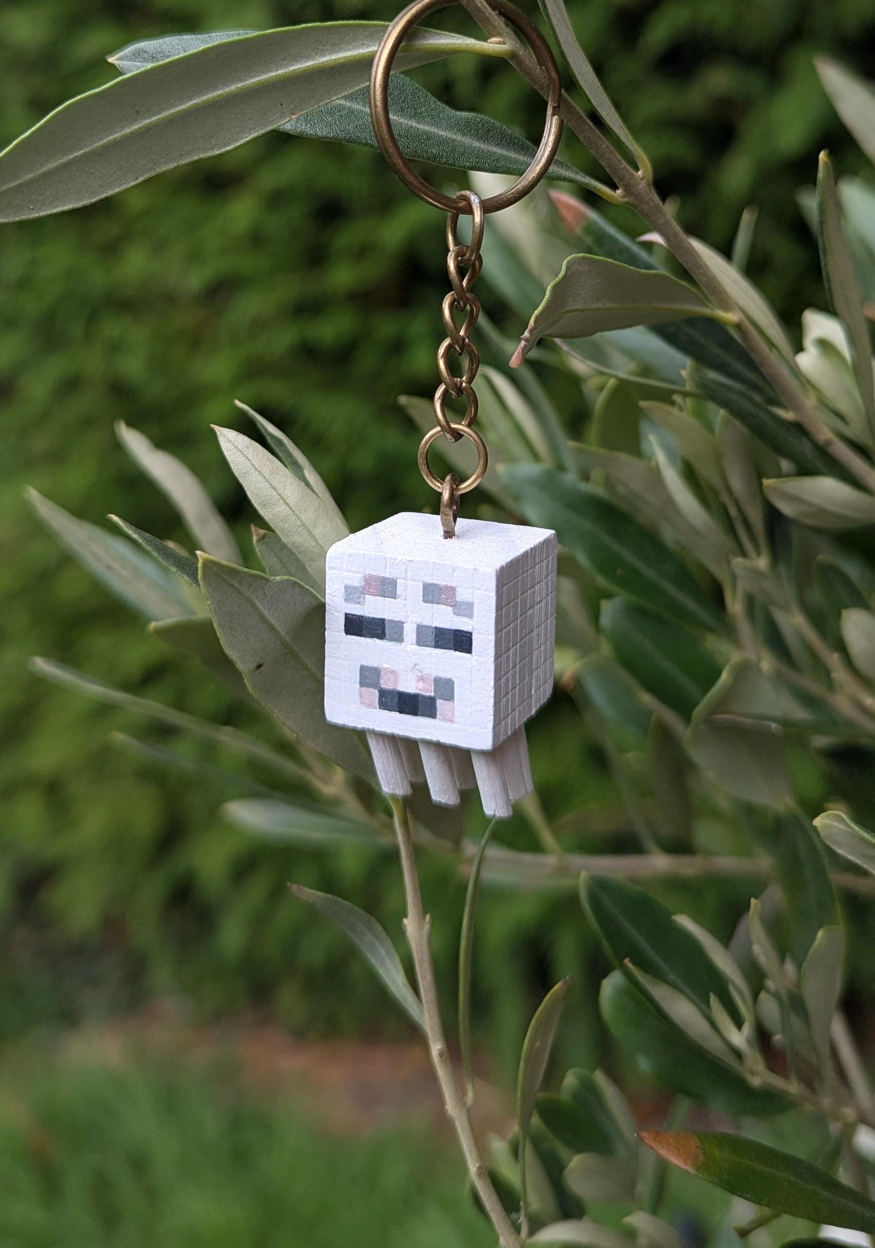 Minecraft Inspired Wooden Keyrings – Handmade & Hand-Painted, Creeper, Bee, Chicken, Sheep and Ghast