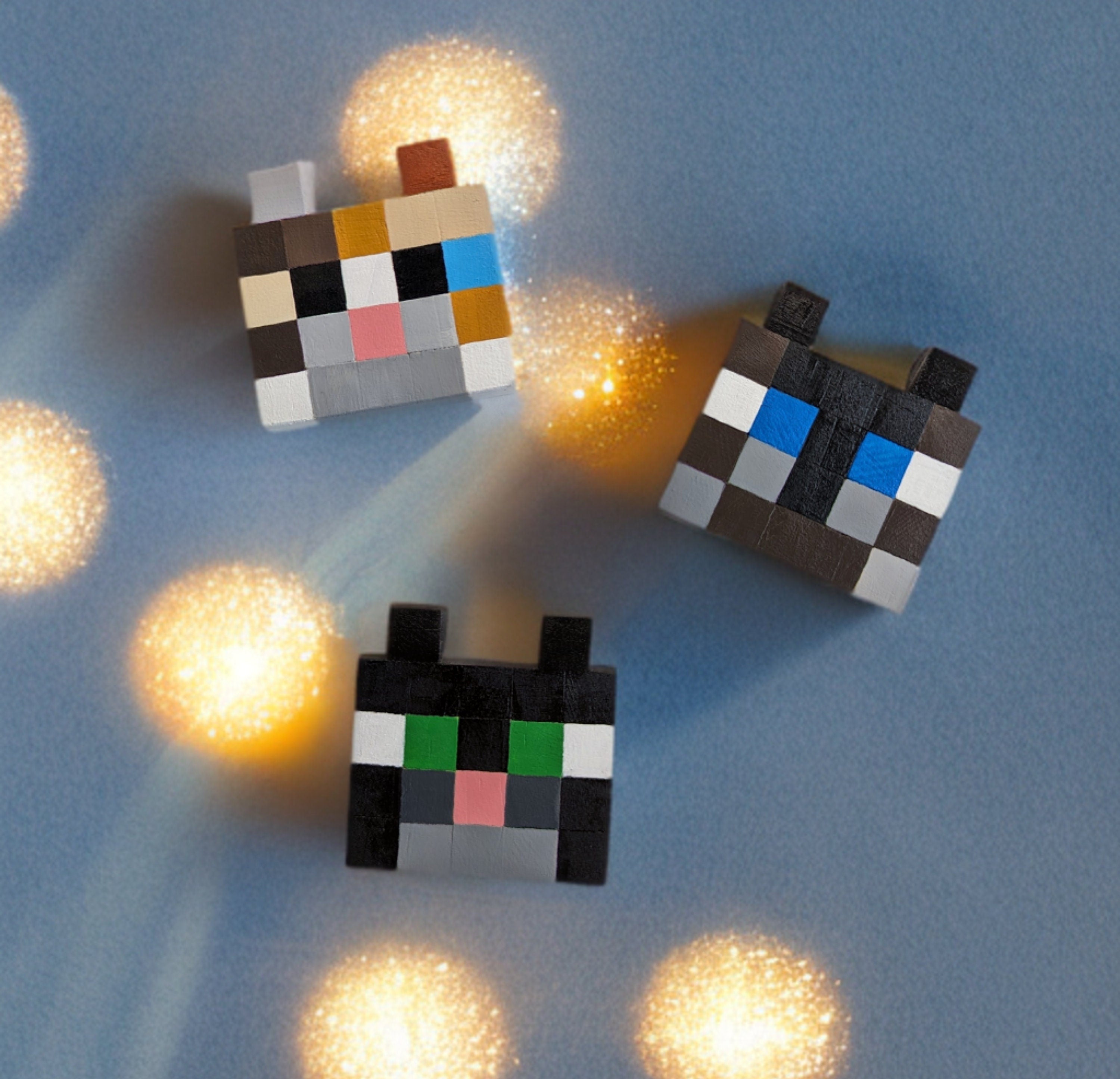 Cat faces. Choose your favourite Minecraft cats and give them a cozy home.