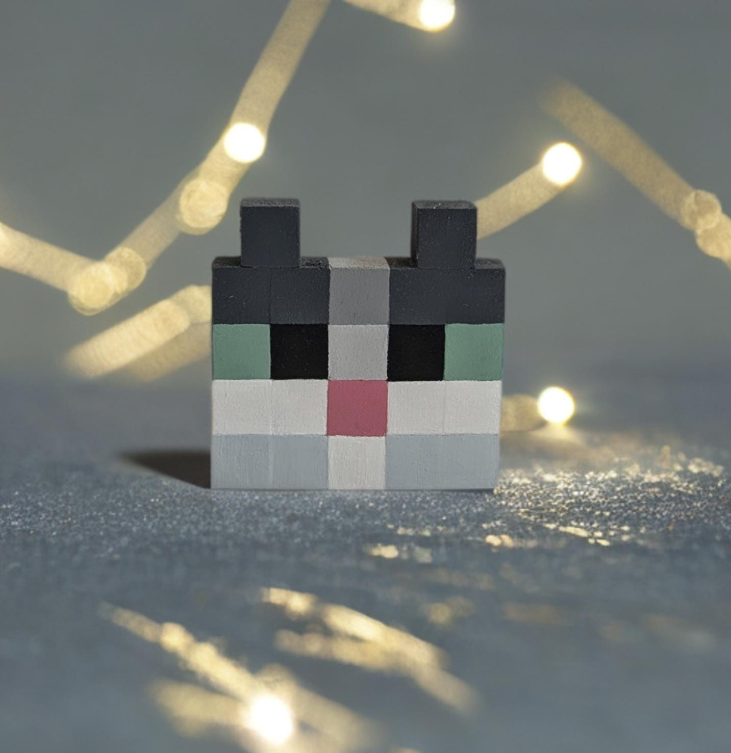 Cat faces. Choose your favourite Minecraft cats and give them a cozy home.