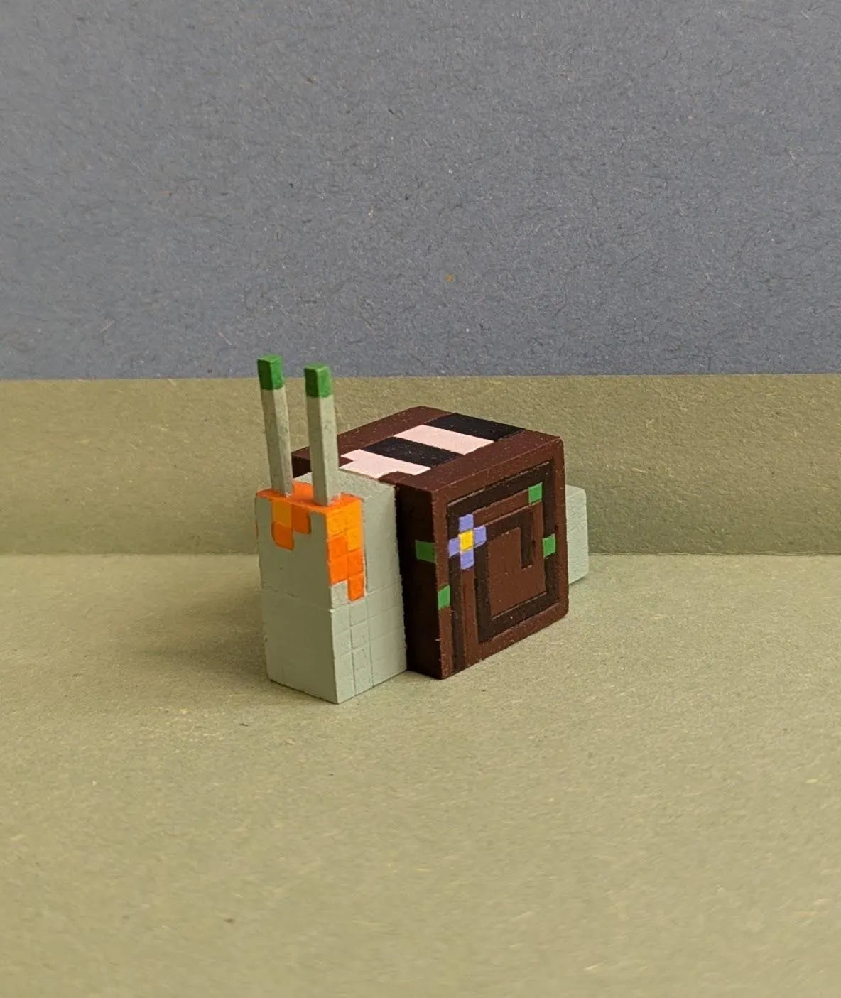 Handcrafted Life Series Snails - Wooden Minecraft Wild Life Characters