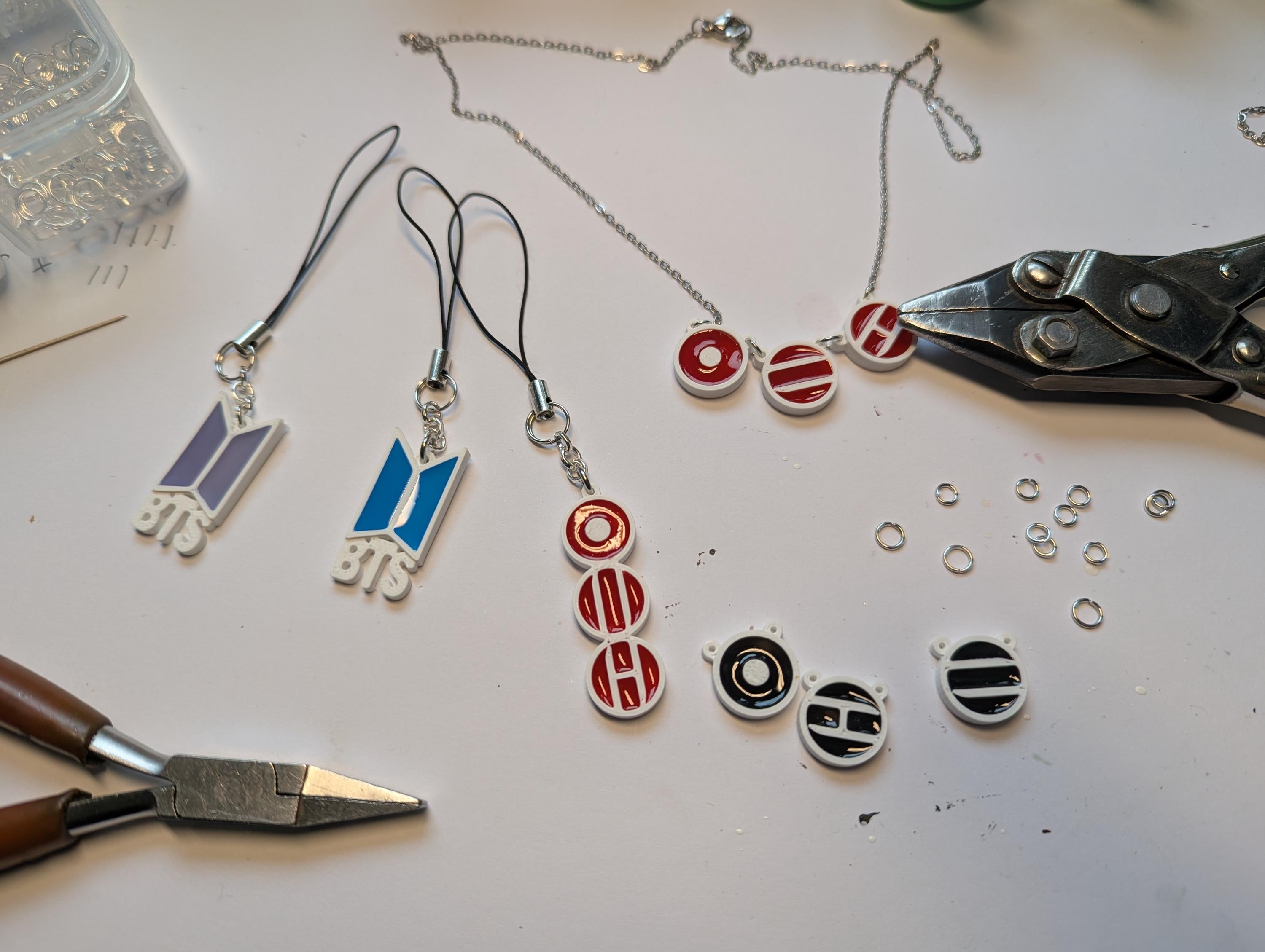 Arirang inspired  Pendant ~ 3D printed with an inlay of resin on an 18 inch Stainless steel chain